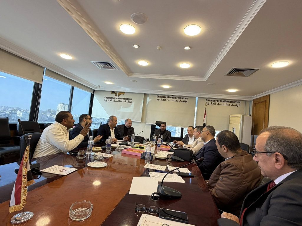 لجنة المعارض بغرفة صناعة الجلود تبحث المشاركة في معرض «ليبيا فاشون» ببنغازي