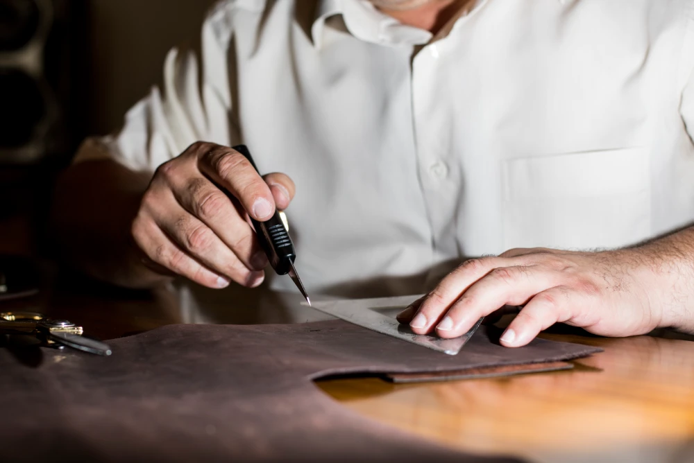 Tailor sketching leather tissue high quality photo